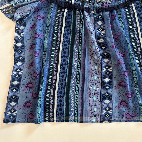One world Women’s Sheer Beaded Boho Paisley Short Puff Sleeve Size 2X 1/4 Button - Picture 2 of 9